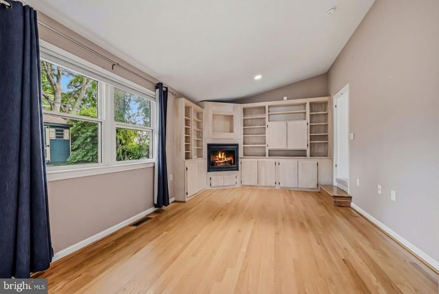 239 PLYMOUTH RD, Wilmington, DE 19803