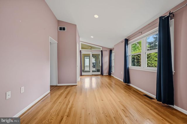 239 PLYMOUTH RD, Wilmington, DE 19803