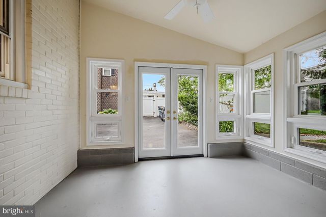 239 PLYMOUTH RD, Wilmington, DE 19803