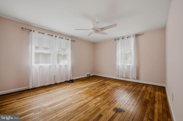 239 PLYMOUTH RD, Wilmington, DE 19803