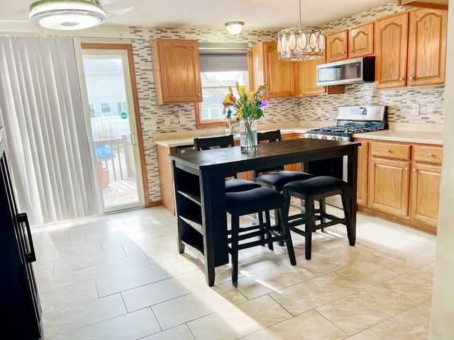 46-48 Kent Rd, Springfield, MA 01129