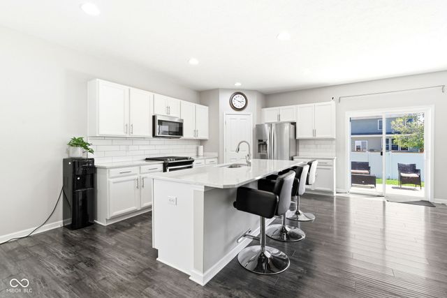 10359 Deercrest Lane, Indianapolis, IN 46239
