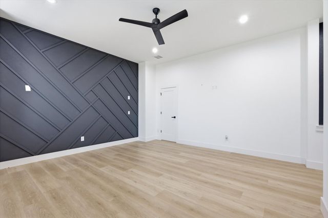 324 N Patton Avenue, Dallas, TX 75203