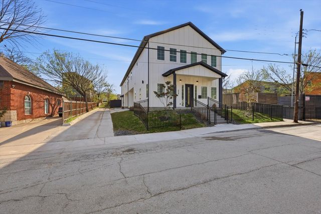 324 N Patton Avenue, Dallas, TX 75203