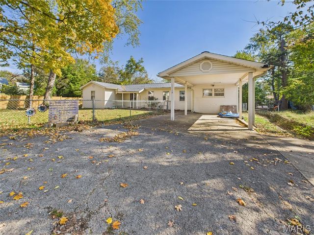 2312 Earl Street, Poplar Bluff, MO 63901