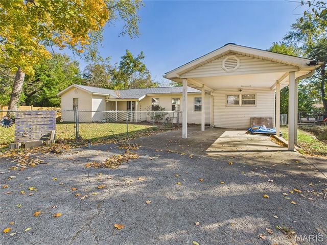 2312 Earl Street, Poplar Bluff, MO 63901