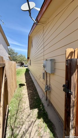 10026 Sungate Park, San Antonio, TX 78245