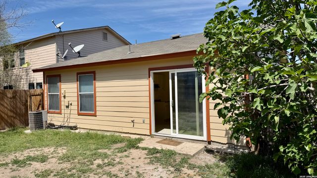 10026 Sungate Park, San Antonio, TX 78245