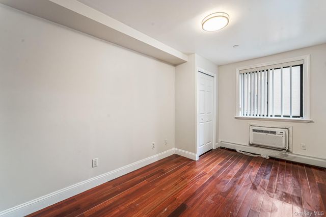 4105 College Point Boulevard 5C, Flushing, NY 11355