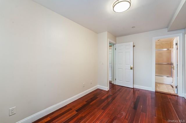 4105 College Point Boulevard 5C, Flushing, NY 11355