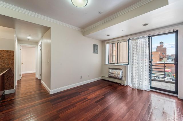 4105 College Point Boulevard 5C, Flushing, NY 11355