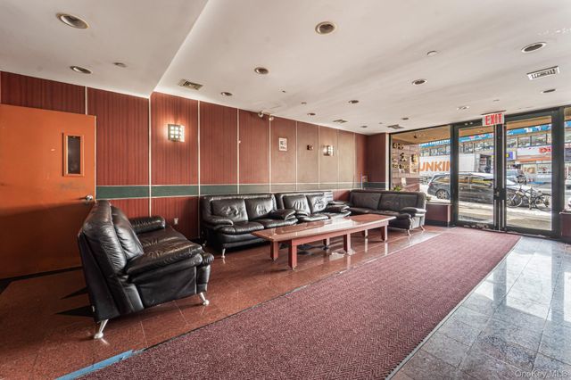 4105 College Point Boulevard 5C, Flushing, NY 11355