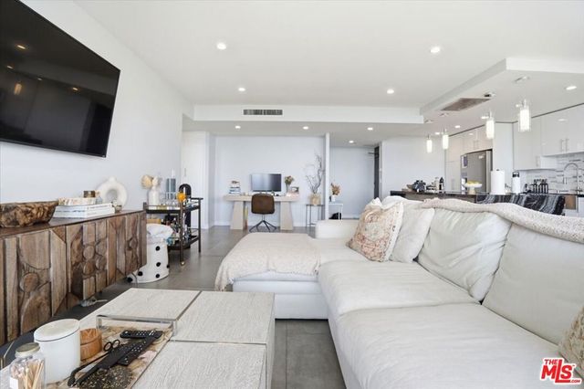 2222 Avenue Of The Stars 2206E, Los Angeles, CA 90067