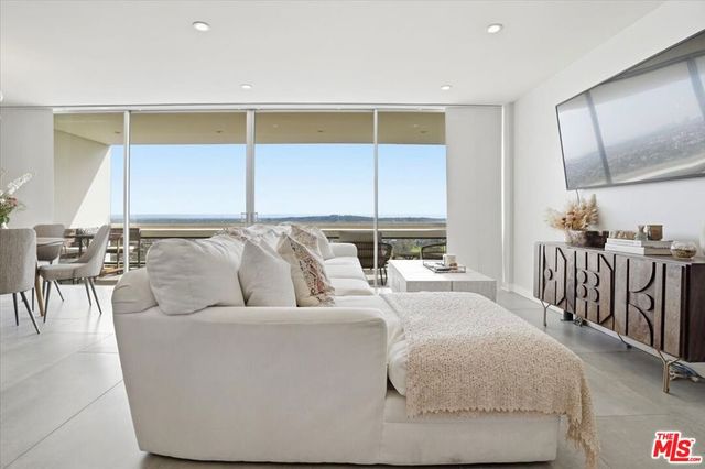 2222 Avenue Of The Stars 2206E, Los Angeles, CA 90067