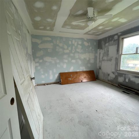 248 WOODSIDE Drive, Forest City, NC 28043