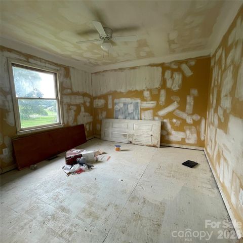 248 WOODSIDE Drive, Forest City, NC 28043