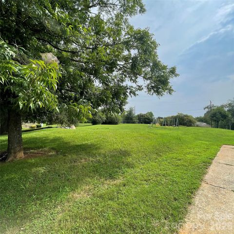 248 WOODSIDE Drive, Forest City, NC 28043