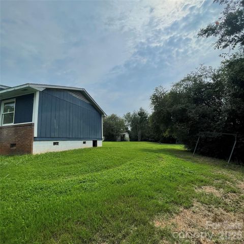 248 WOODSIDE Drive, Forest City, NC 28043