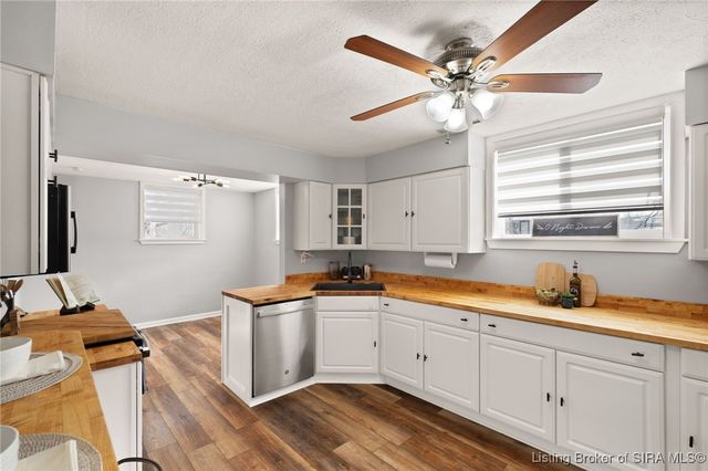 604 Navajo Drive, New Albany, IN 47150