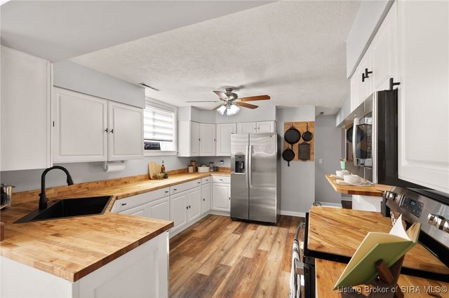 604 Navajo Drive, New Albany, IN 47150