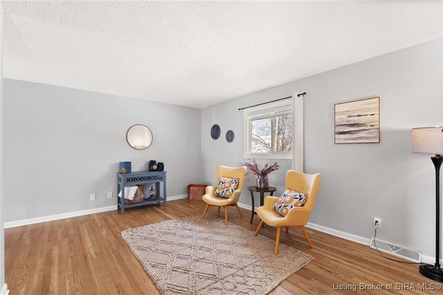 604 Navajo Drive, New Albany, IN 47150