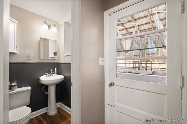 604 Navajo Drive, New Albany, IN 47150