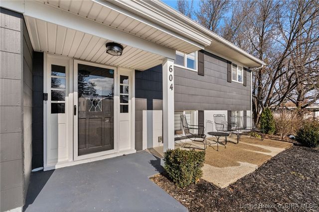 604 Navajo Drive, New Albany, IN 47150