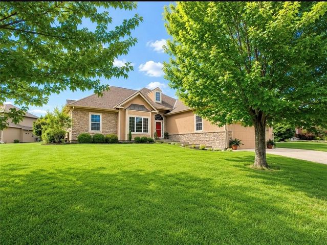 1416 Cross Creek Drive, Raymore, MO 64083