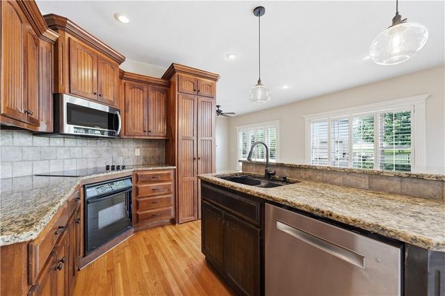 1416 Cross Creek Drive, Raymore, MO 64083