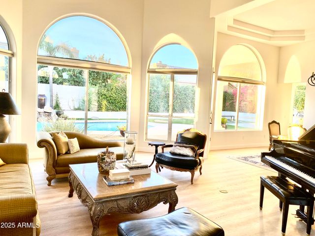 4551 E COCHISE Road, Phoenix, AZ 85028