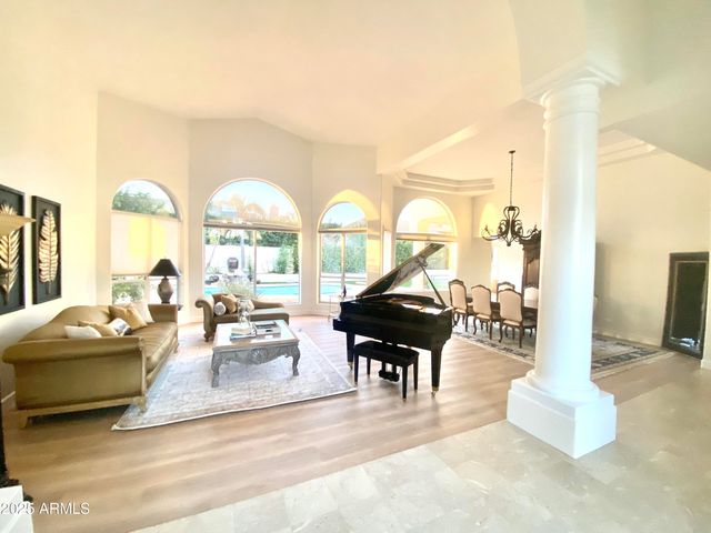 4551 E COCHISE Road, Phoenix, AZ 85028