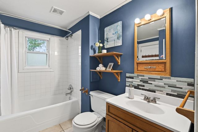 893 22nd Avenue SE, Minneapolis, MN 55414