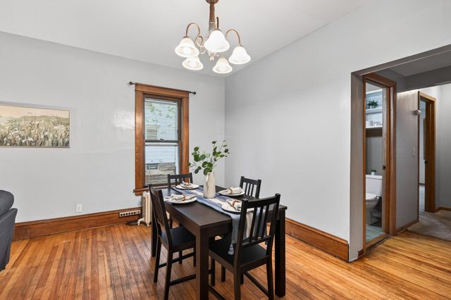 893 22nd Avenue SE, Minneapolis, MN 55414