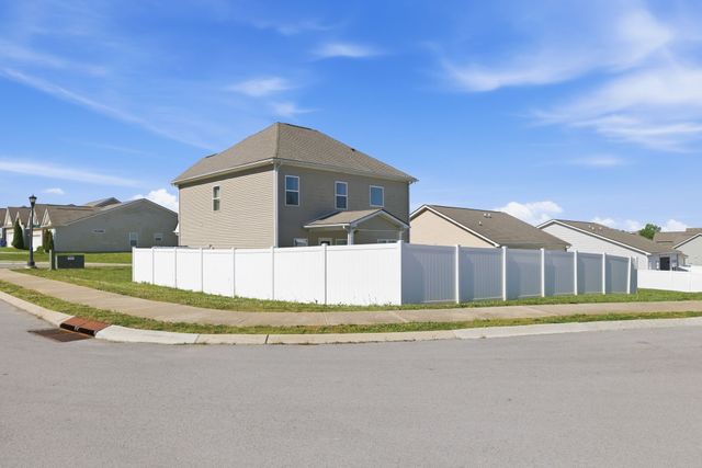 307 St Charles Pl, Shelbyville, TN 37160