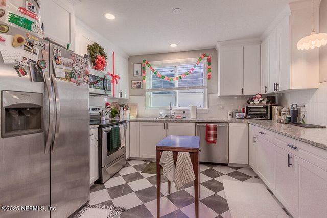 909 TALBOT Avenue, Jacksonville, FL 32205