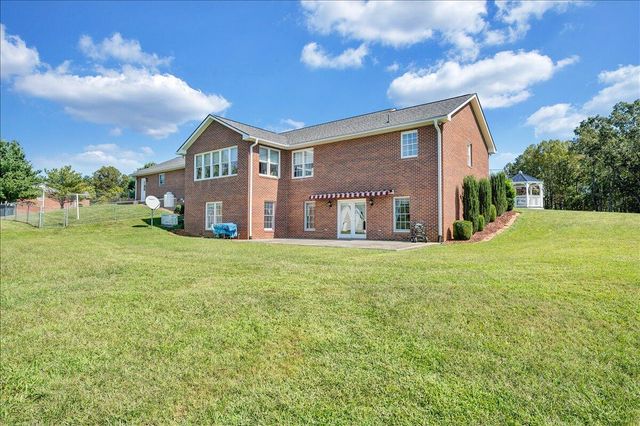 3991 Green Level RD, Rocky Mount, VA 24151