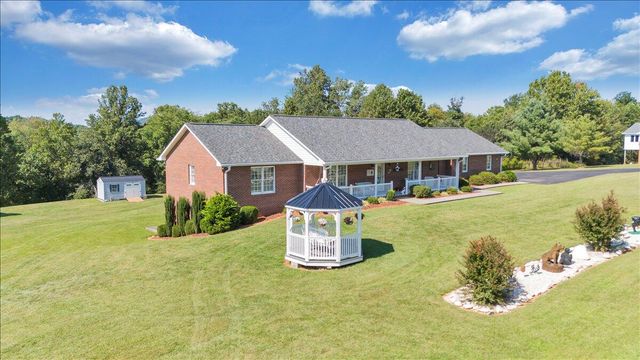 3991 Green Level RD, Rocky Mount, VA 24151