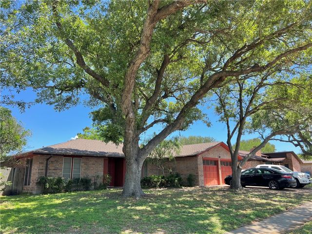 1518 W Waterview St, Portland, TX 78374