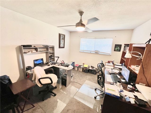 1518 W Waterview St, Portland, TX 78374