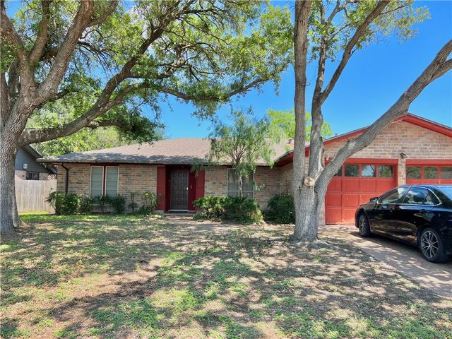 1518 W Waterview St, Portland, TX 78374
