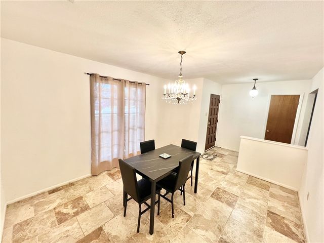 1518 W Waterview St, Portland, TX 78374