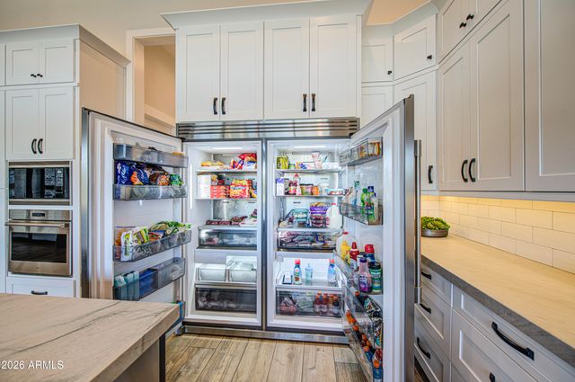 2896 E ARROWHEAD Trail, Gilbert, AZ 85297