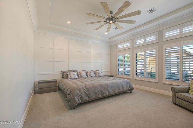 2896 E ARROWHEAD Trail, Gilbert, AZ 85297