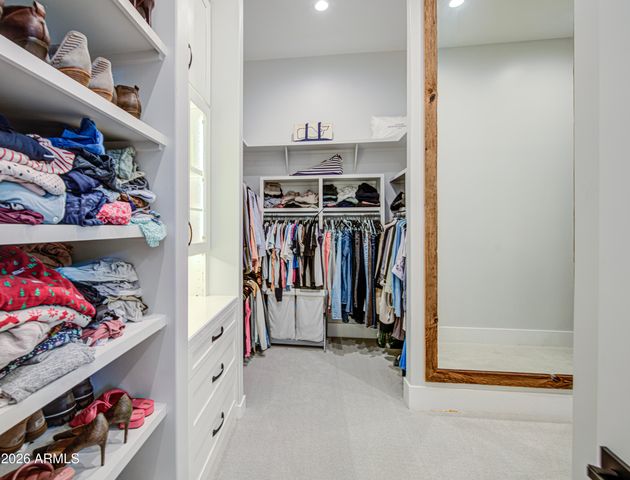 2896 E ARROWHEAD Trail, Gilbert, AZ 85297