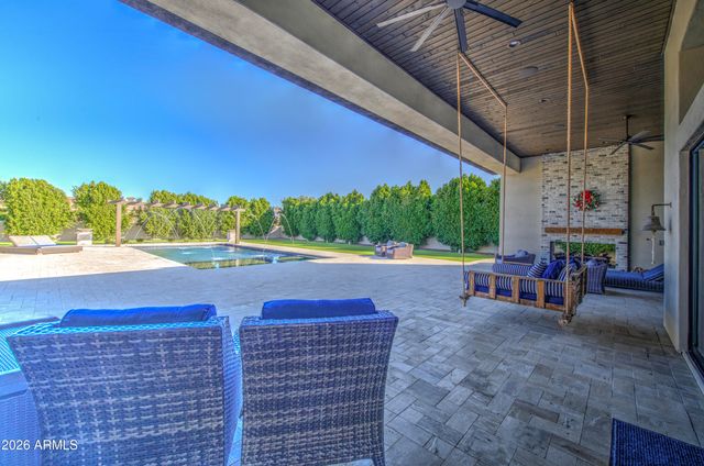 2896 E ARROWHEAD Trail, Gilbert, AZ 85297