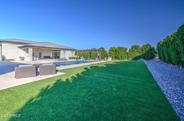 2896 E ARROWHEAD Trail, Gilbert, AZ 85297