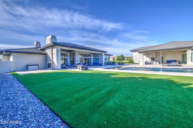 2896 E ARROWHEAD Trail, Gilbert, AZ 85297