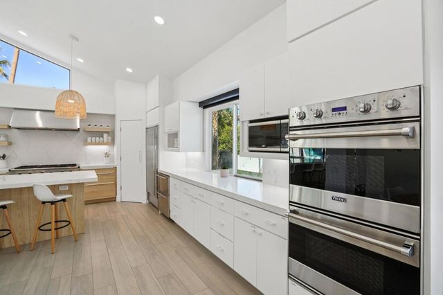 246 W Vereda Norte, Palm Springs, CA 92262