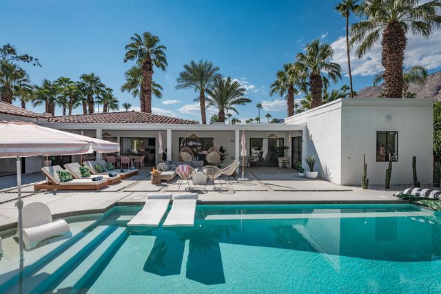 246 W Vereda Norte, Palm Springs, CA 92262