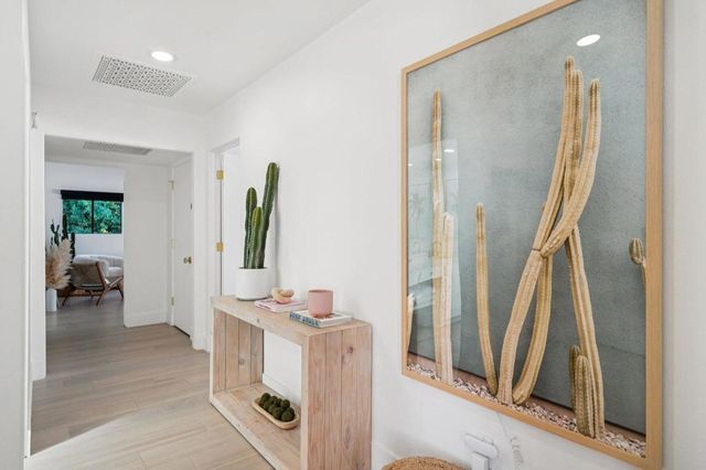 246 W Vereda Norte, Palm Springs, CA 92262